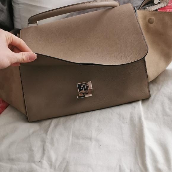 Celine Handbags - Rare Celine Trapeze Medium Bag